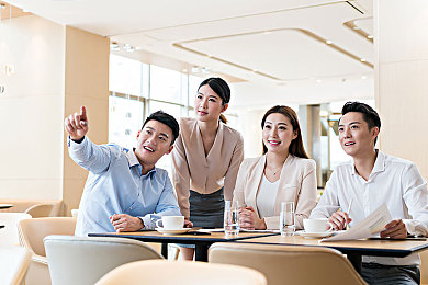 在辦公室被強(qiáng)行到高潮電影｜職場(chǎng)減壓影院：共享歡樂(lè)，挑戰(zhàn)自我-1