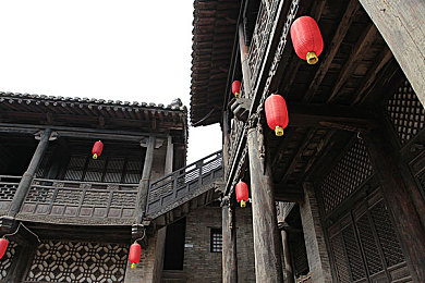 成品人和精品人的創(chuàng)作背景,從“標(biāo)準(zhǔn)化”到“個(gè)性化”：未來人才需求的新趨勢(shì)-1