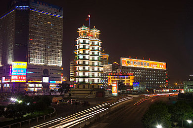 男生晚上看污污污視頻軟件,禁忌之眼：夜晚的秘密與欲望的迷宮-2