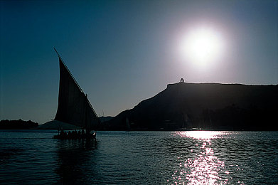 酷客影院,酷客影院：數(shù)字化浪潮中的電影新星，能否持續(xù)閃耀？-3